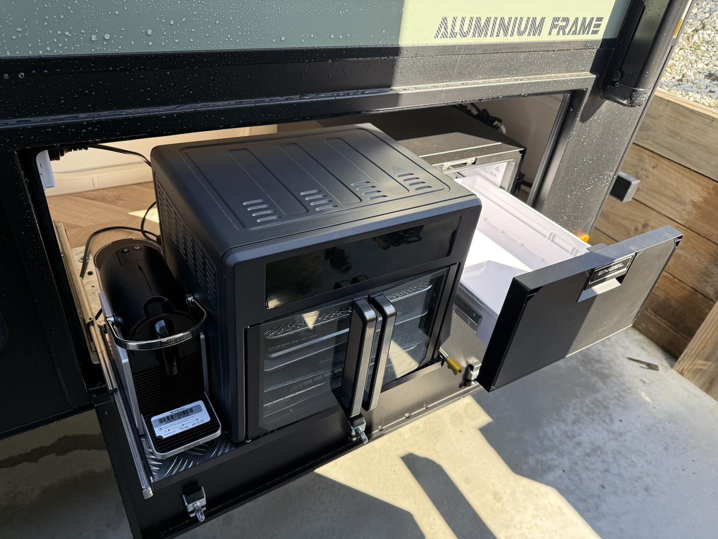 Hike RV Grand Rover Ultra Family Caravan - Image 10