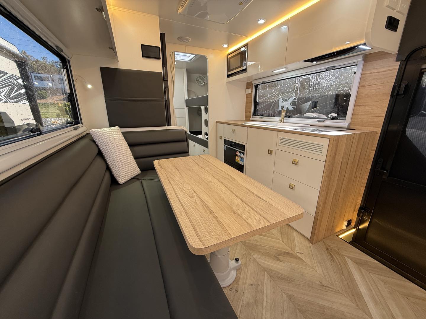 Hike RV Grand Rover Ultra Family Caravan - Image 2