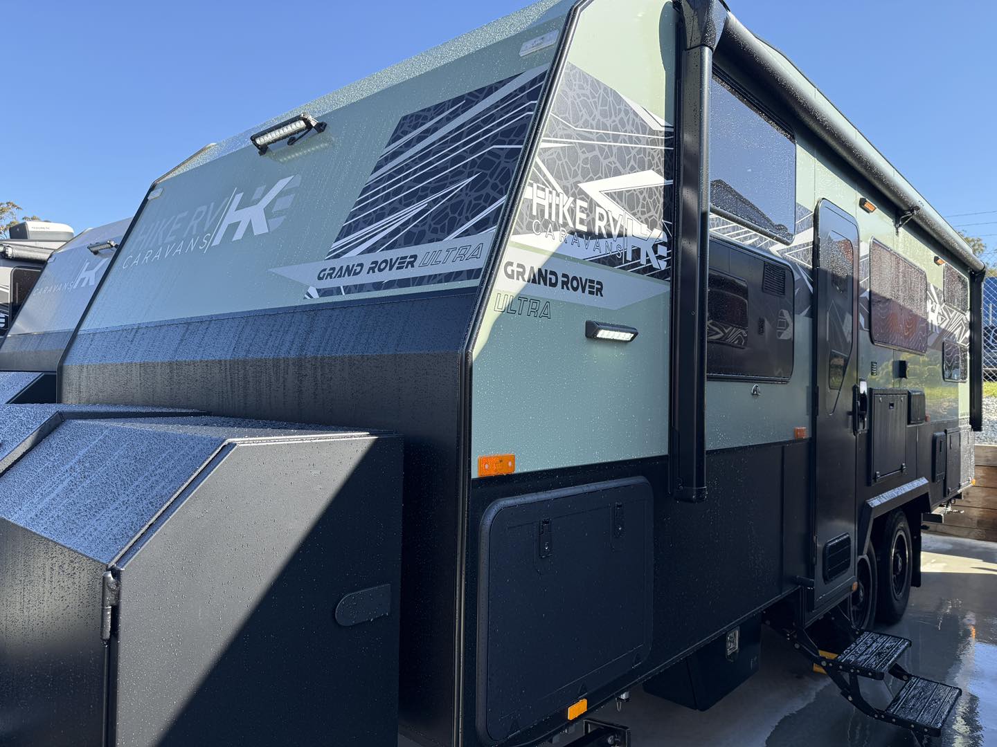 Hike RV Grand Rover Ultra Family Caravan - Image 6