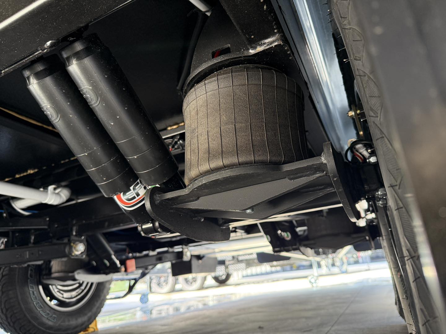 Hike RV Grand Rover Ultra Family Caravan - Image 8