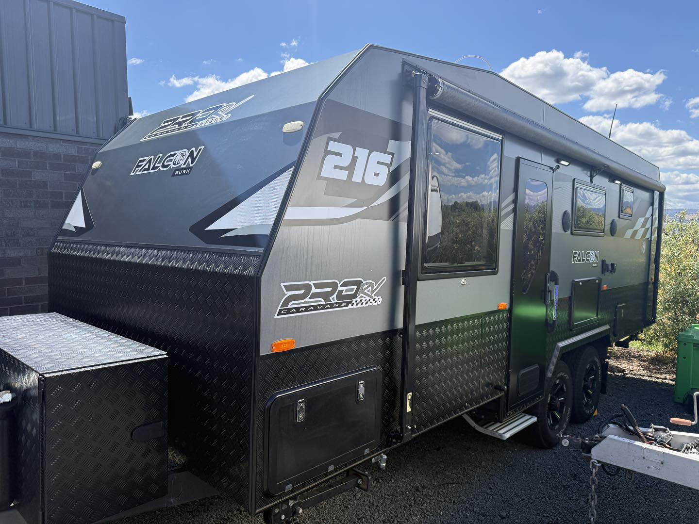 Pro RV Family Falcon Bush - Image 8