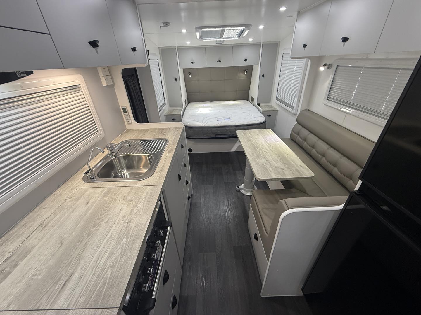 Pro RV Family Falcon Bush - Image 4