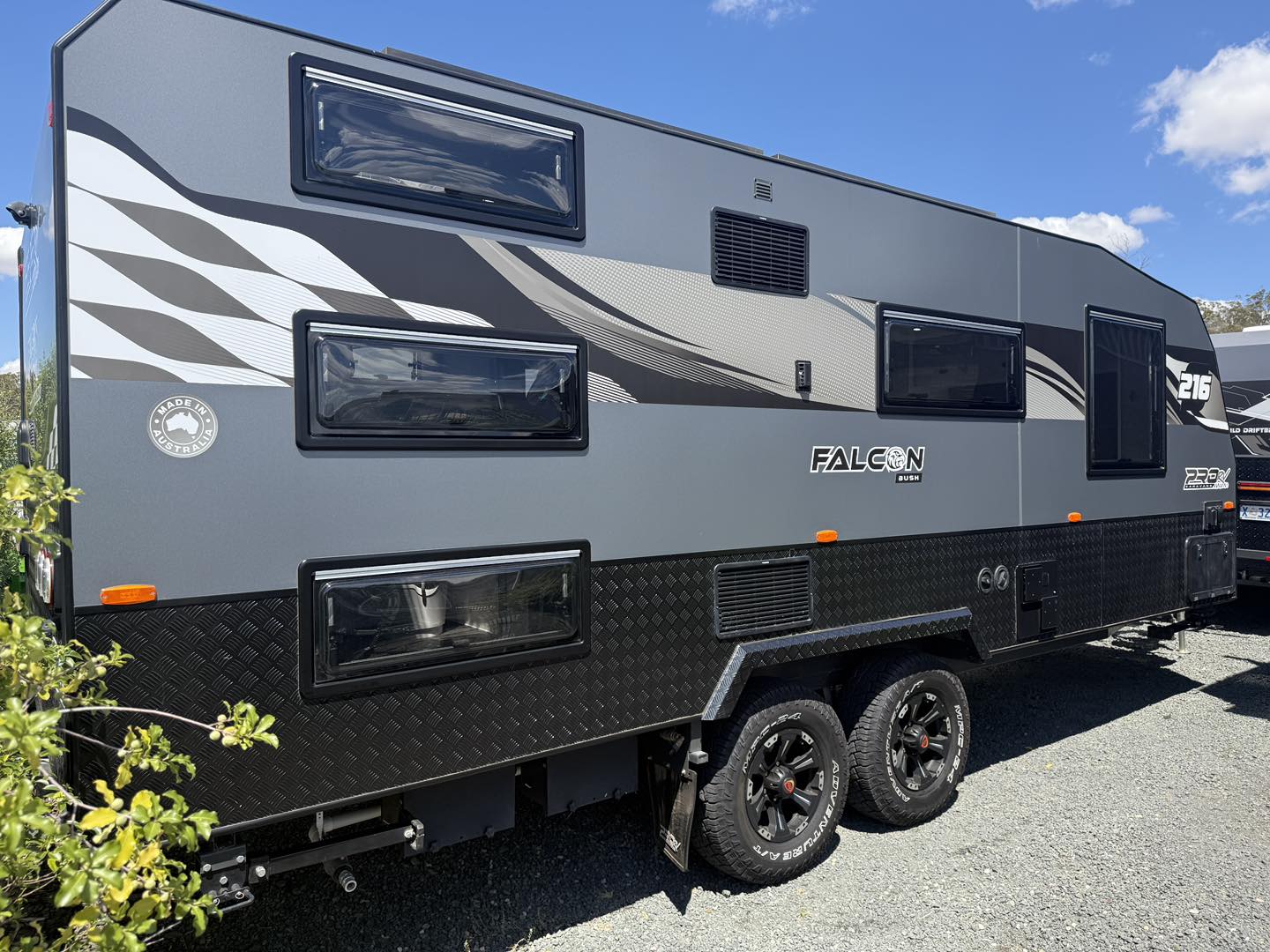 Pro RV Family Falcon Bush - Image 10
