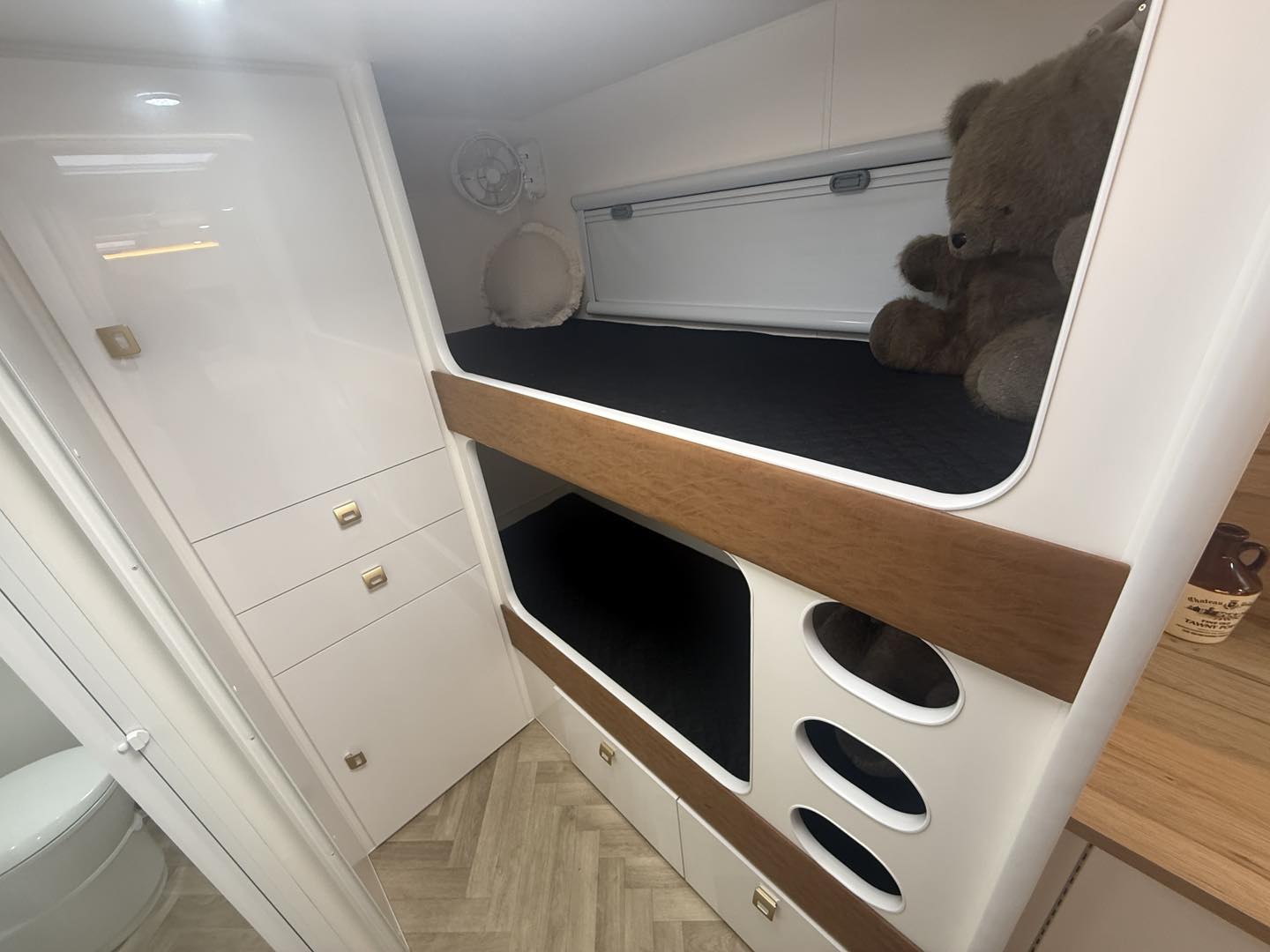 Hike RV Grand Rover Double Bunk Family Caravan - Image 5